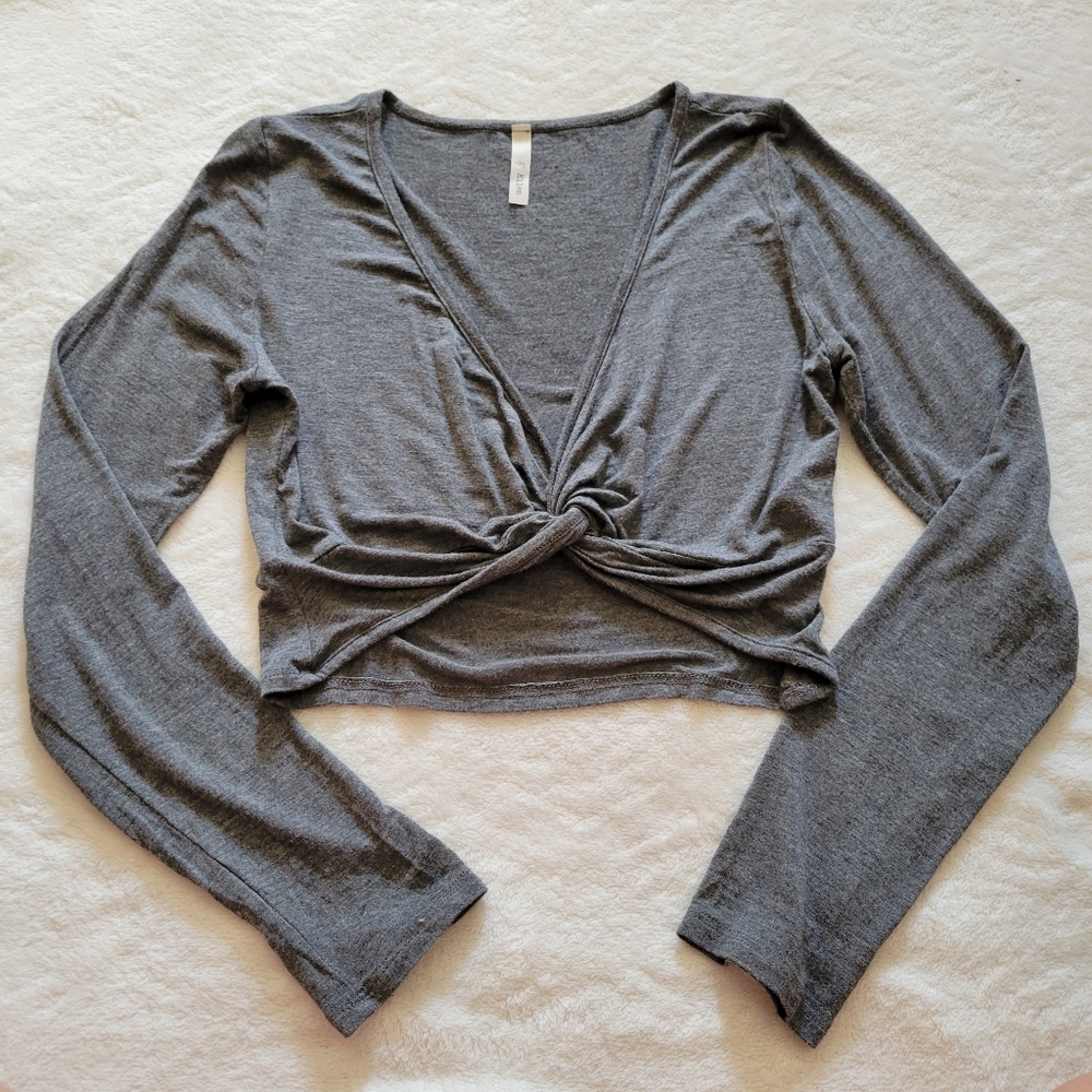 A+ ELLEN Grey long sleeve Crop Top